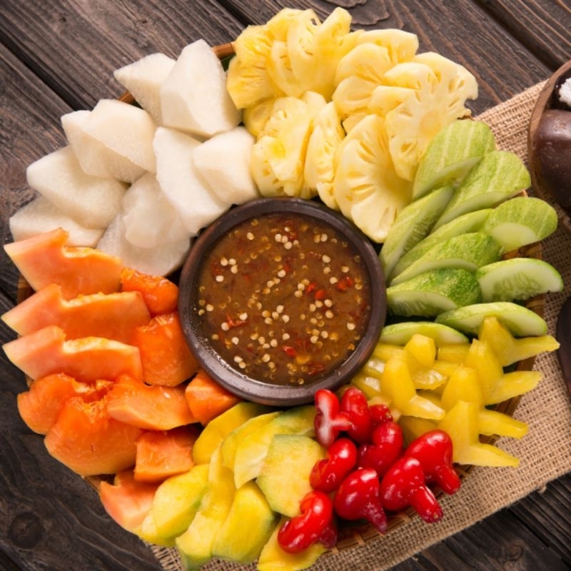 

bahan buat bikin rujak sudah sama sambelnya di jamin ketagihan