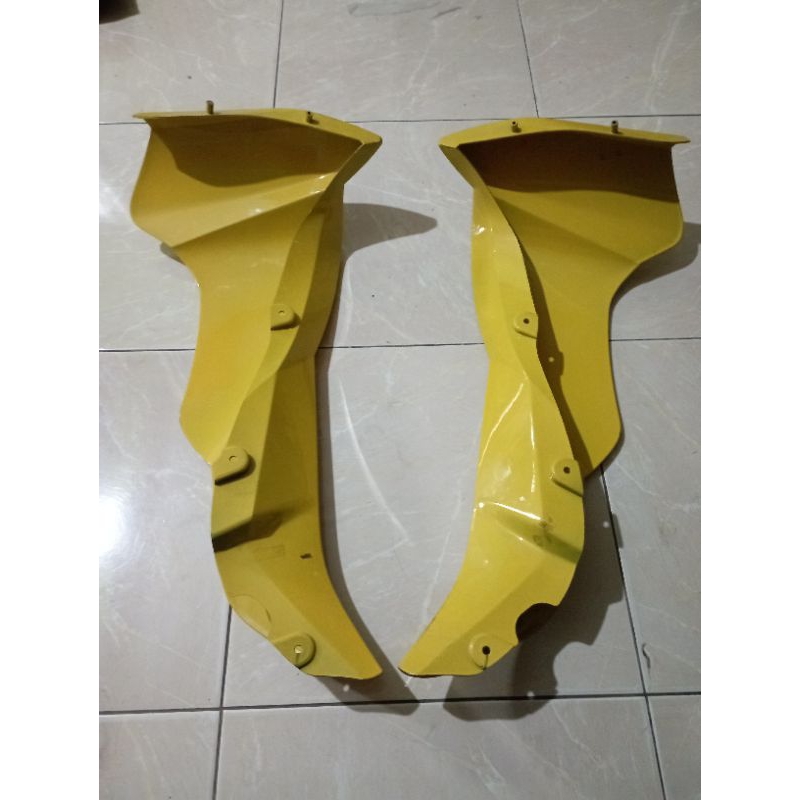 COVER SAYAP LUAR YAMAHA JUPITER Z OLD ZNEW /BUEX KUNING