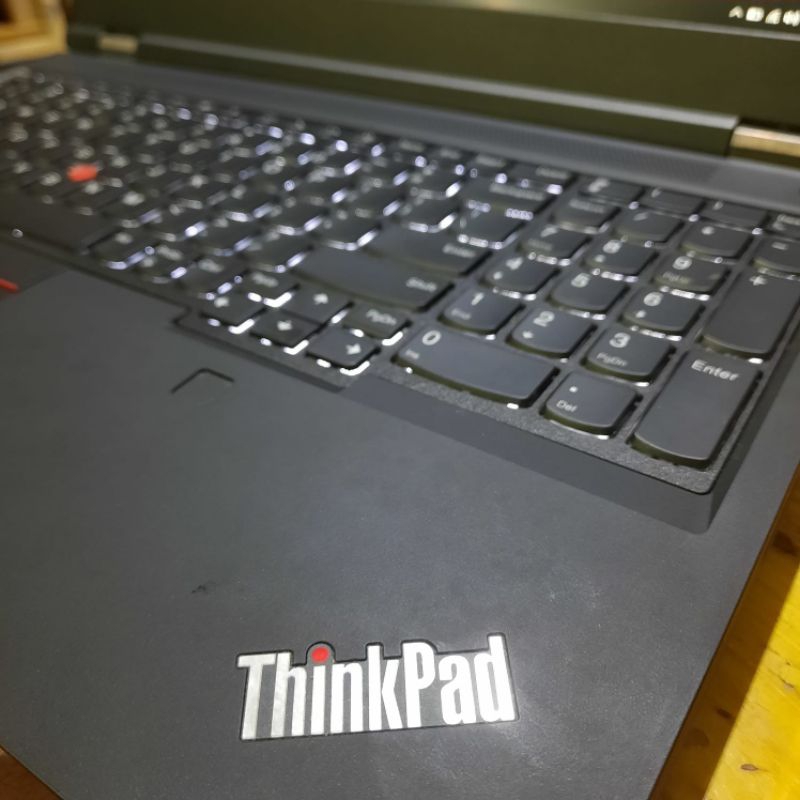 Laptop Lenovo Thinkpad P15 Cor i5-10400H Ram 16Gb SSD 256 Nvdia Quadro T1000 4Gb Vram