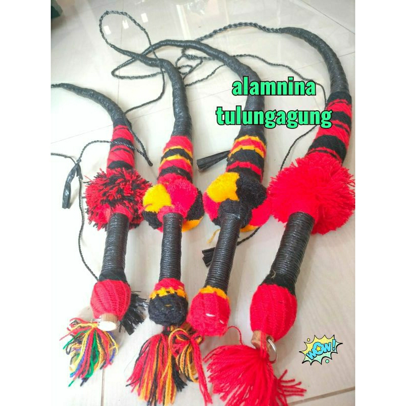 barongan devil cambuk bopo pecut pawang