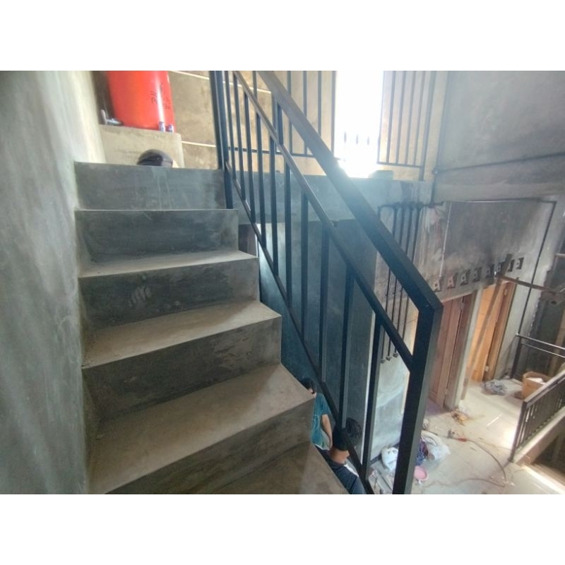 relling tangga minimalis