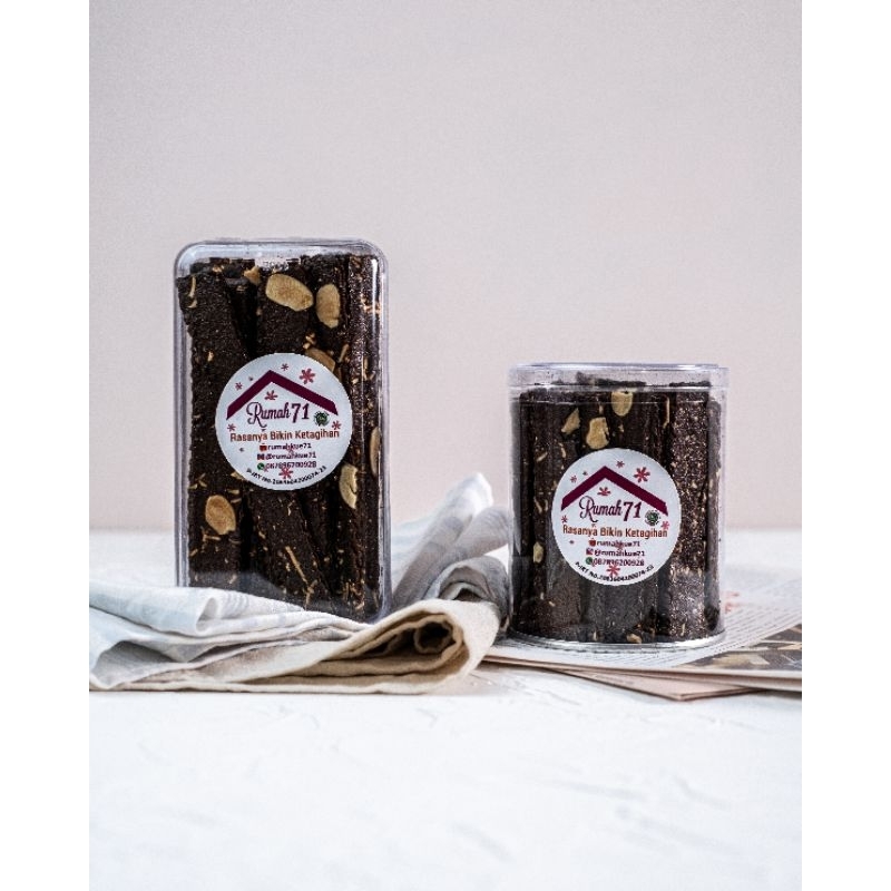 

Rumah71 Kue Brownies Kering ( Broker Rasa Coklat ) Brownies Crispy Dark Chocolate