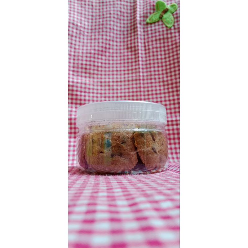 

kue lebaran / kue kering / cookies / cemilan enak / cemilan murah ) chocochips cookie 100gr