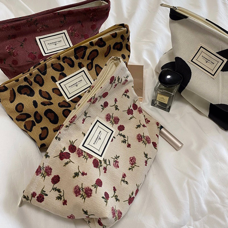 makeup pouch motif leopard dan bunga travel organizer tas kosmetik skincare dompet besar jumbo wanita style korea fashion clutch kain cantik aesthetic kekinian murah PO21