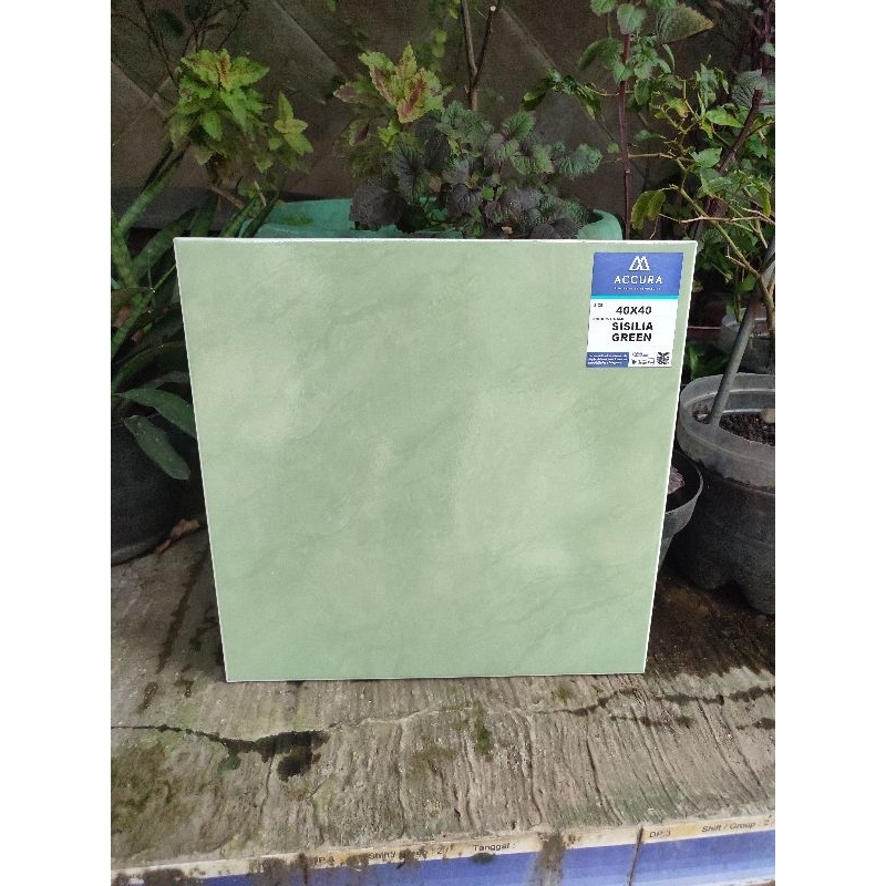 Keramik lantai 40x40 Sisilia green / glossy / mulia accura