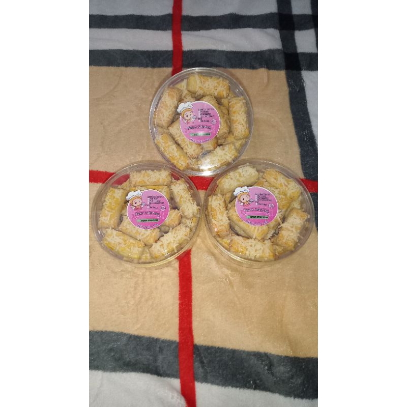 

kue kering kastengel keju