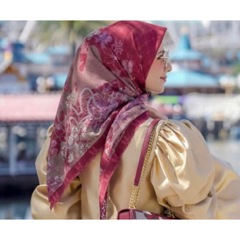 TDP buttonscarves scarlet