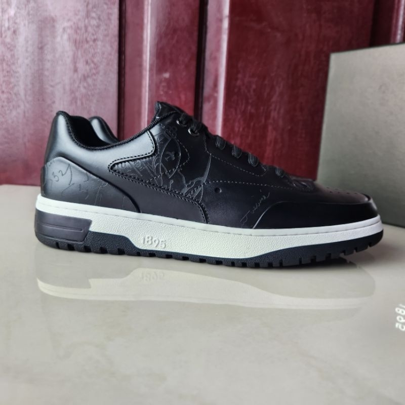 Sepatu berluti sneaker mirror quality