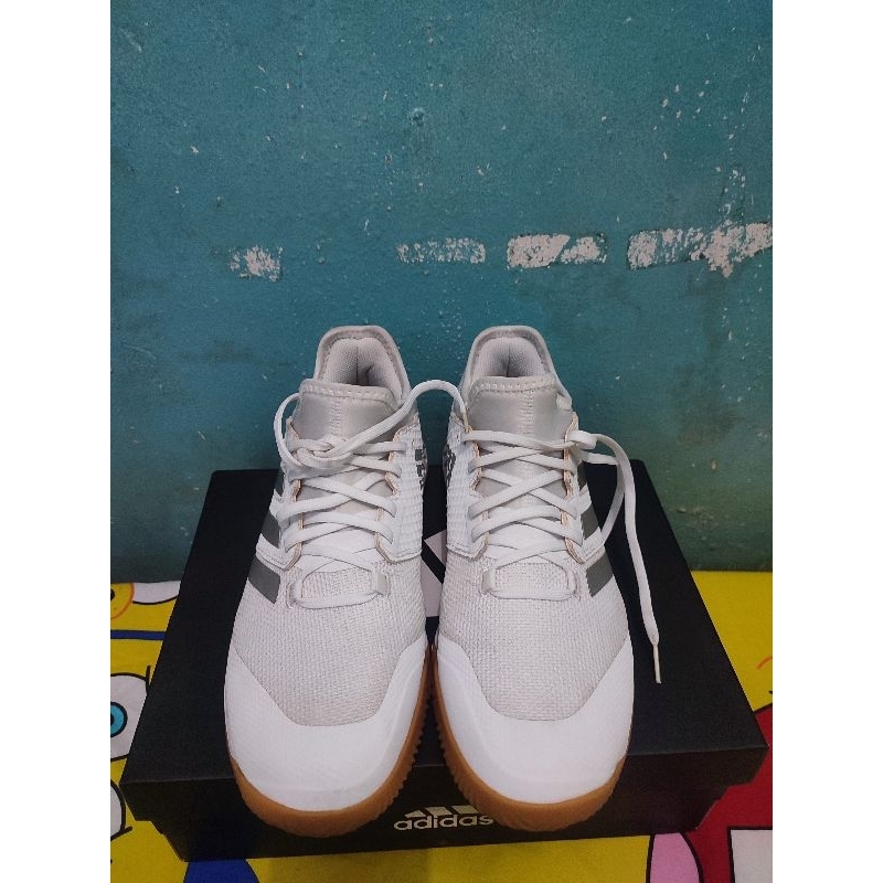 sepatu badminton Adidas Court Team Bounce W