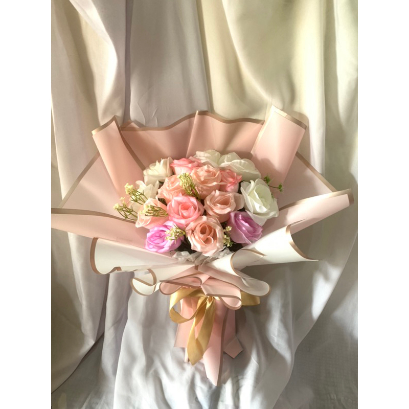 Buket bunga mawar bucket bunga palsu buket wisuda hampers hadiah ultah buket snack buket jajan PINK 
