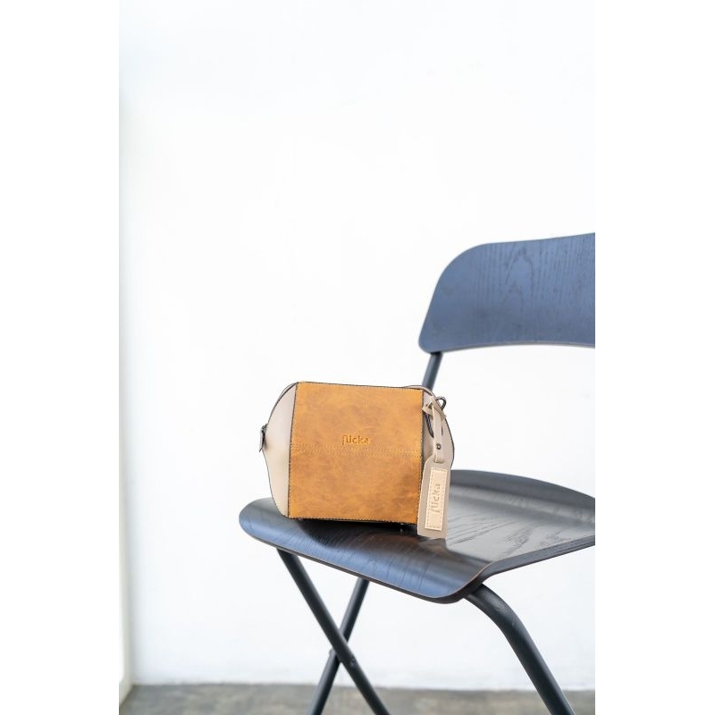 (Free Gift Menarik+DustBag) Sling Bag Flicka Kode DD 20 Khaki