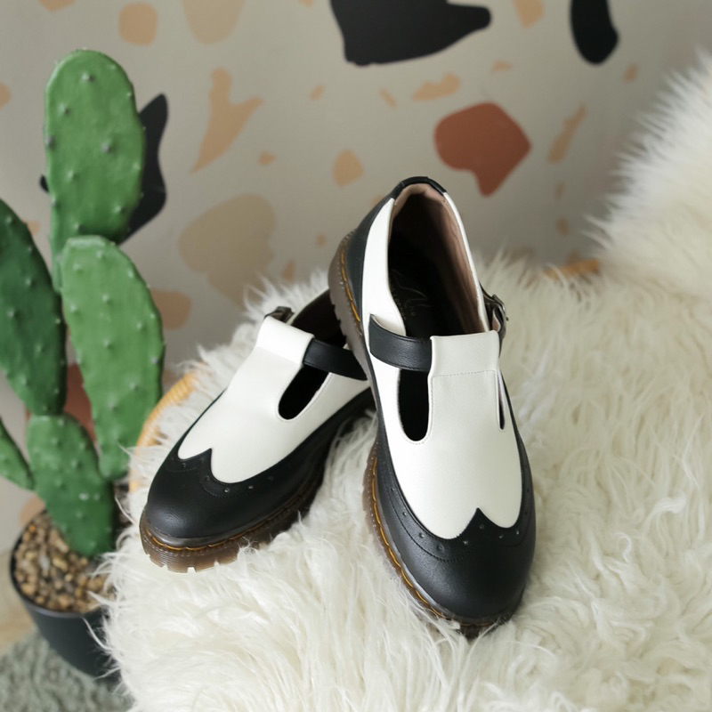 LUCIAN DOCMART - Sepatu wanita / Docmart wanita / Loafers wanita