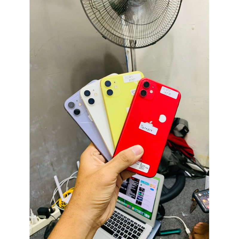 iPhone 11 64gb bekas seperti baru