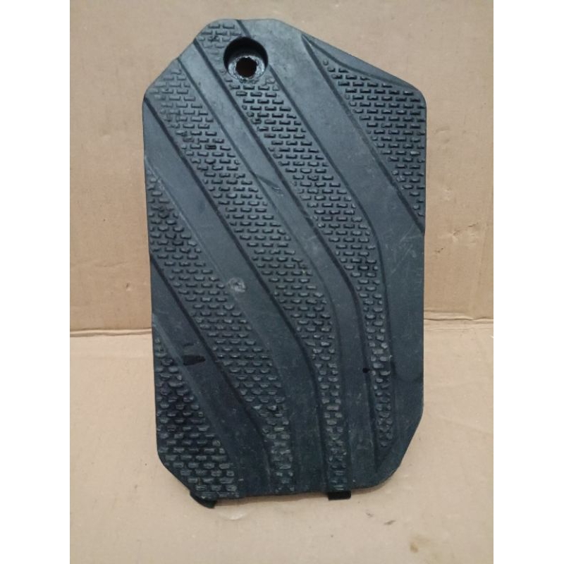 COVER TUTUP AKI HONDA VARIO NEW 125/150 LED 2019-2021