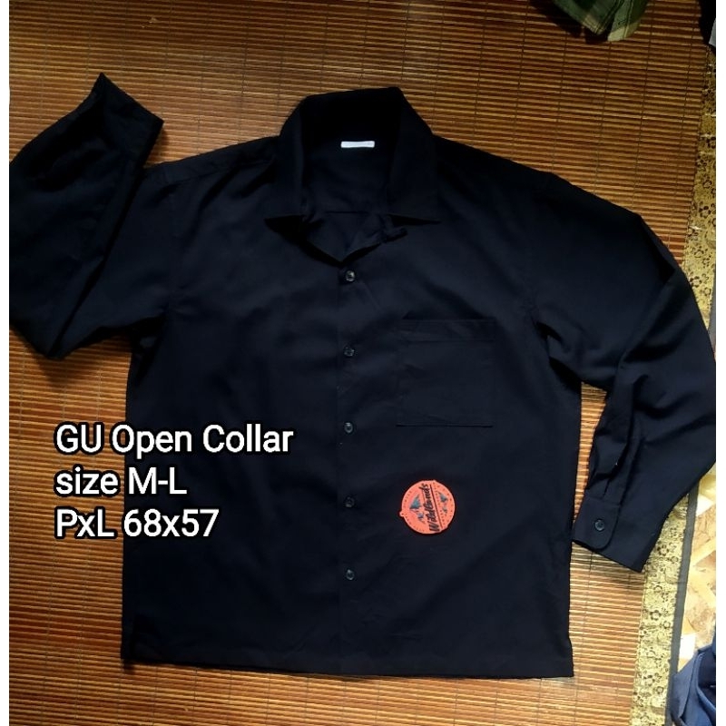 GU Baju kemeja open collar Hitam lengan panjang