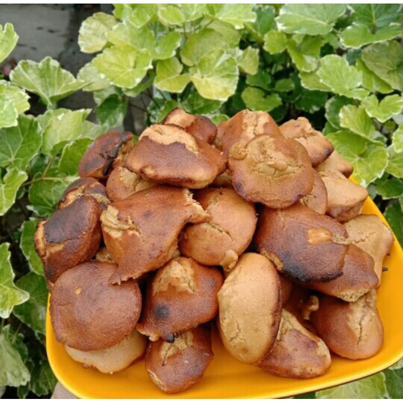 

Roti Baras, cangkaruk dan wajik