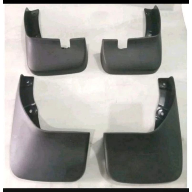 Mudguard karpet penahan Lumpur mobil New Rush Terios 2012-2015