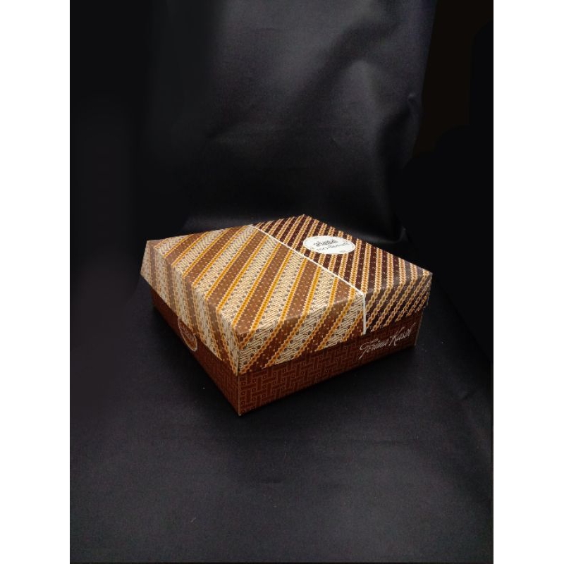 

Kardus kemasan catering snack box batik R3 R5 R6 R8 R10K murah