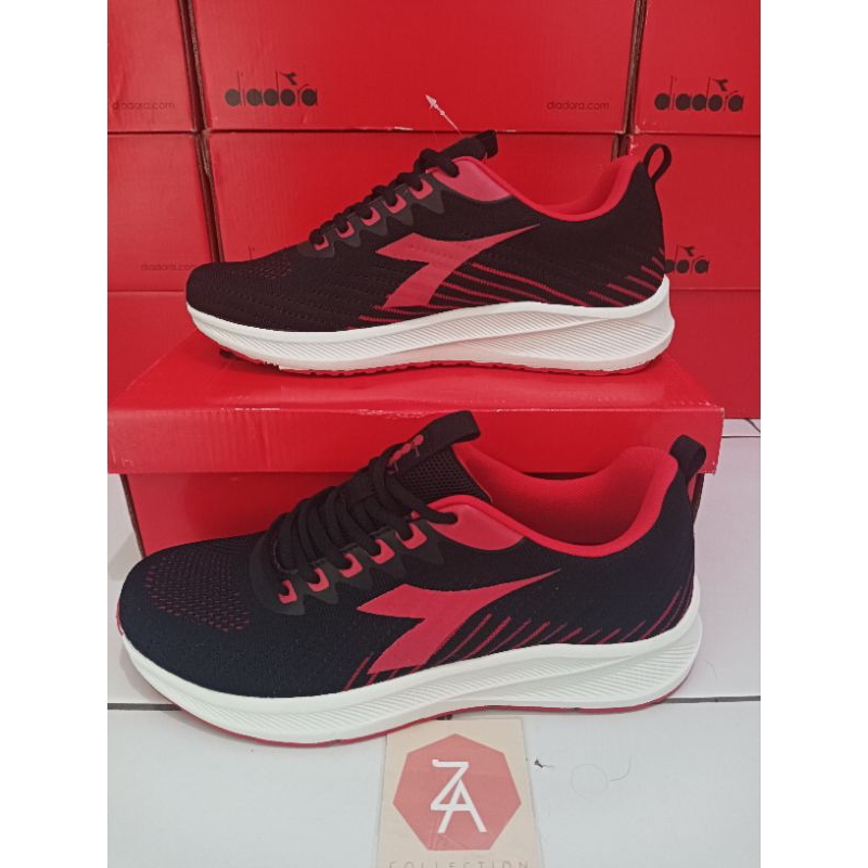 Sepatu pria Diadora Ferrrero DIARU220916B Hitam Original