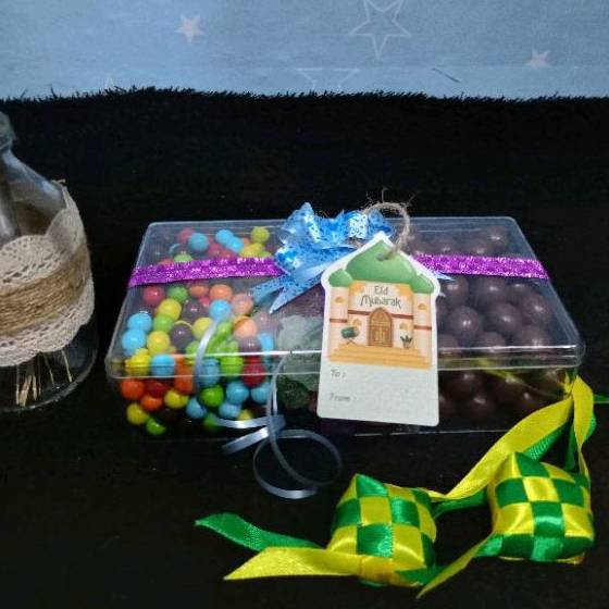 

Parcel Coklat Lebaran Hampers Idul Fitri Sekat 3