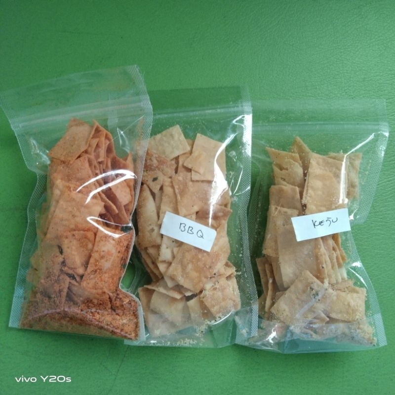 

keripik pangsit kemasan 45 gr 3 rasa satu paket