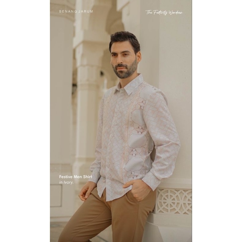 Benang Jarum Festive Men Shirt Ivory XS