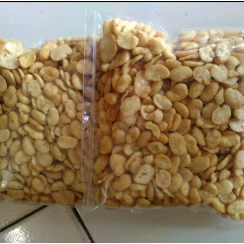 

kacang koro kupas 500gr