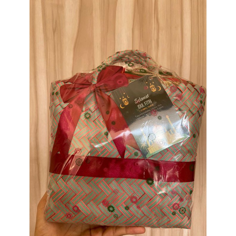 

PARCEL LEBARAN / HAMPERS LENARAN PAKET SEMBAKO B