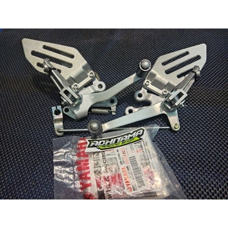 FOOTSTEP R15V2 ORIGINAL YAMAHA