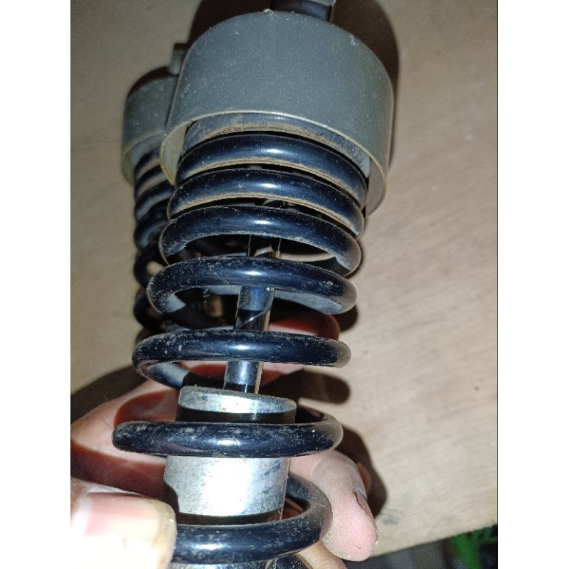 shock belakang thunder 250 GSX 250