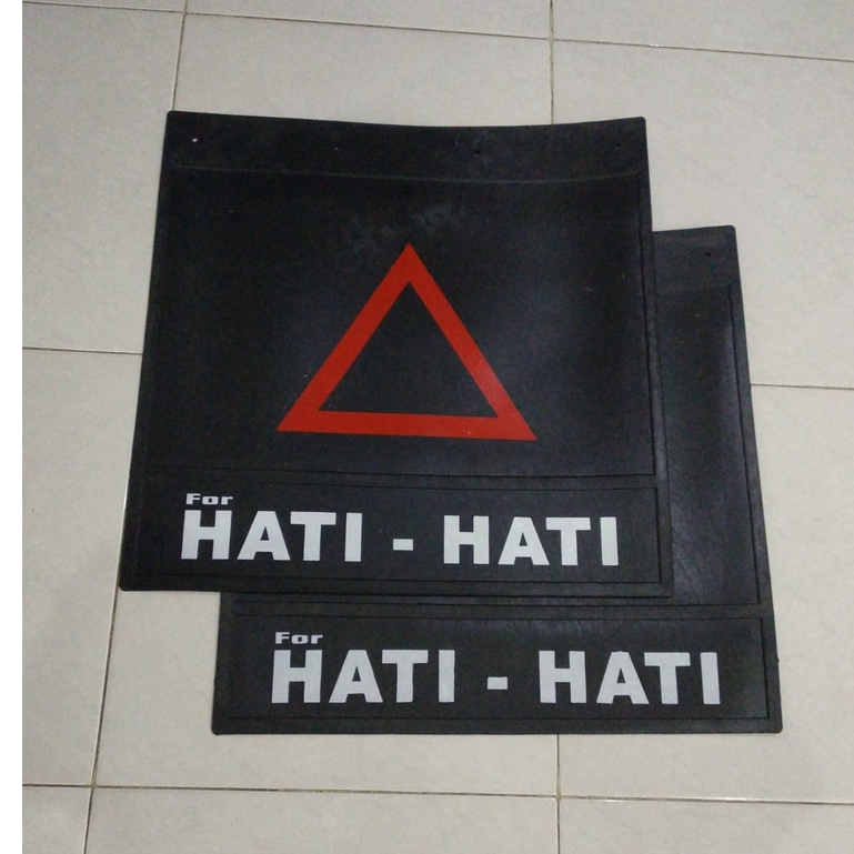 Karpet Lumpur Roda Truk Canter Rino Druto Isuzu nkr71 hitam Polos dan hitam Hati hati  Universal 50 x 50 cm Mudguard VVC cocok untuk Truk double roda dobel roda harga satu pasang 2pcs