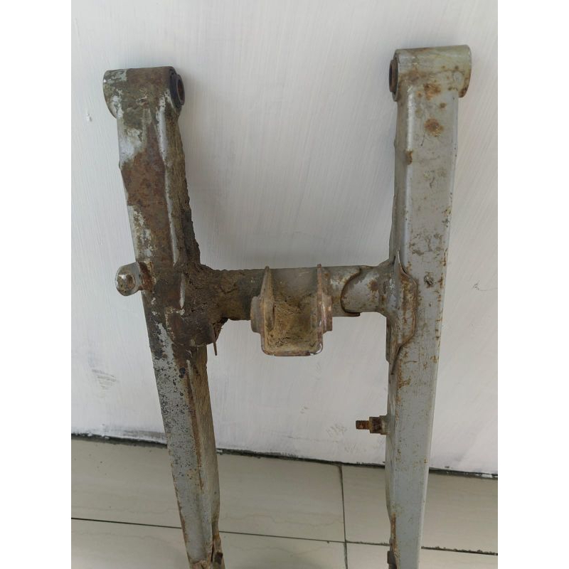 swing arm Jupiter MX old