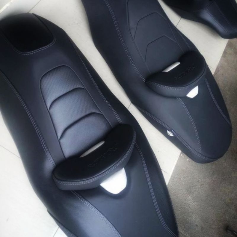 Jok Motor Xmax 2023 Conected & Xmax 2022 Kebawah Papas Rangka Pendek MBtech