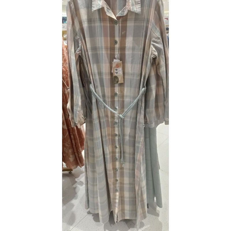 Expand | Gamis Wanita dewasa Model kemeja kancing full sampai bawah Size : XL