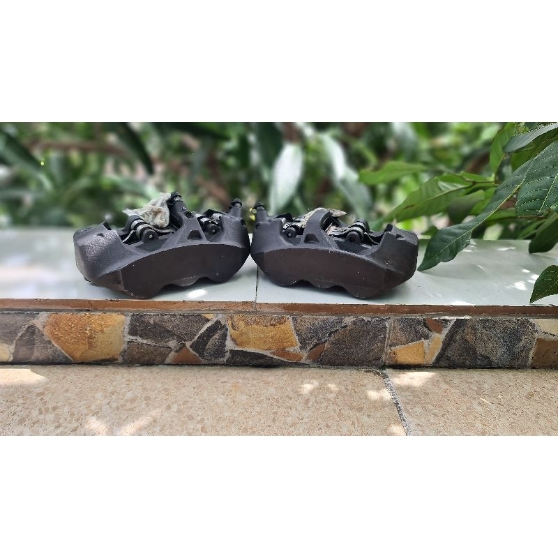 kaliper 8 piston nissin original