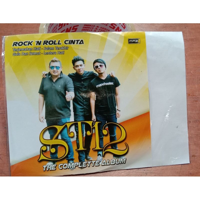 Kaset MP3 lagu The complete Album St 12