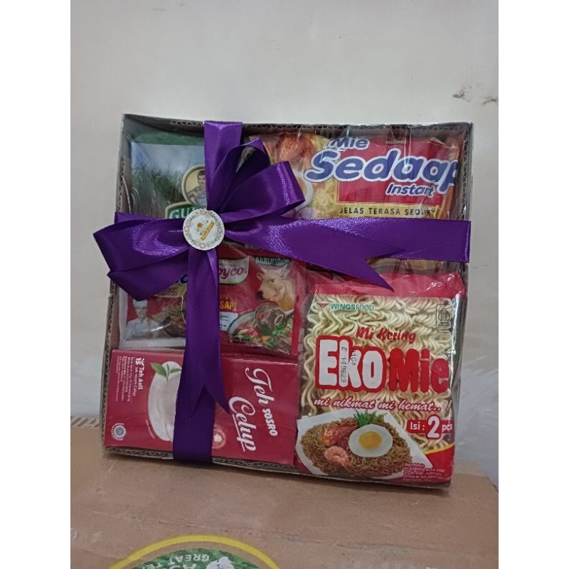 

Box Parsel Murah/Hampers lebaran Unik/ sovenir lahiran,ultah dll