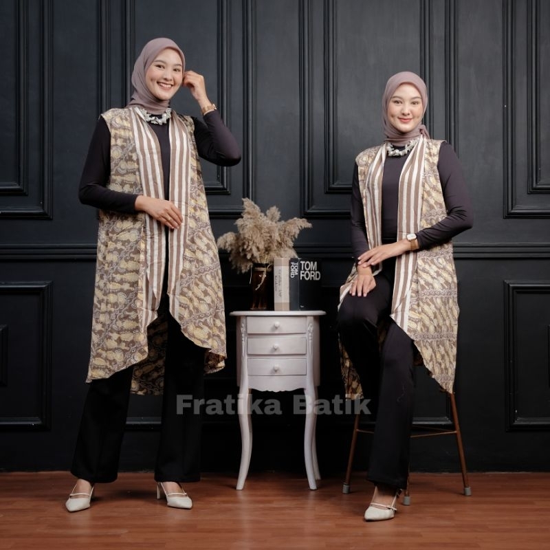 Outer Atasan Wanita Batik Casual Bahan Paris Import
