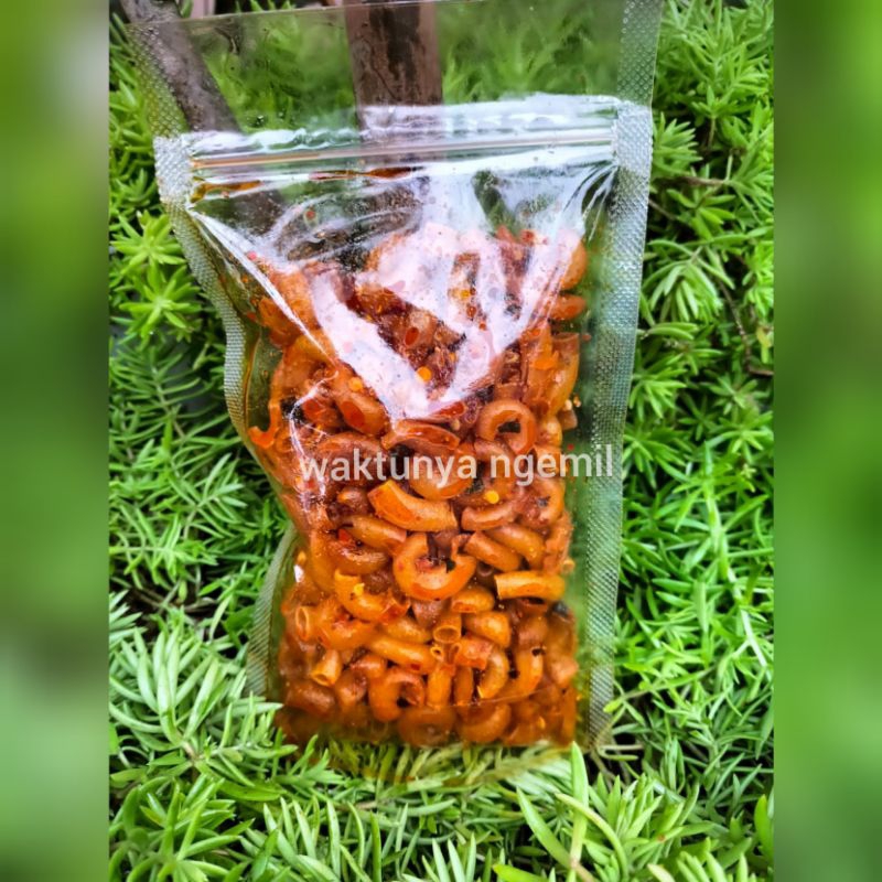 

Makaroni Kriuk Pedas Daun Jeruk 100gram