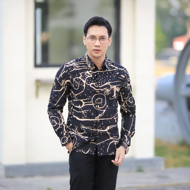 BATIK BOLO DEWO Motif Akar Dewo Kemeja Baju Batik Pria Lengan Panjang Lapis Furing Hem Atasan