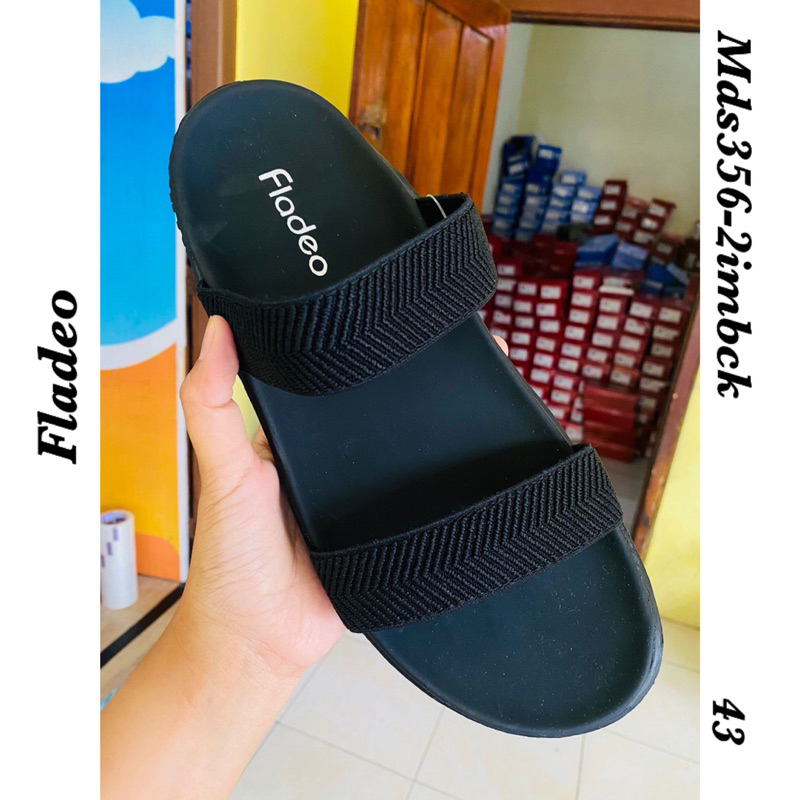 sandal warna hitam pria fladeo