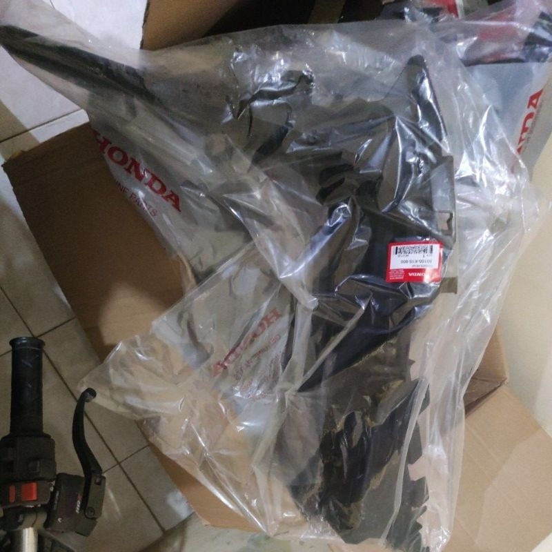 spakbor belakang cb150r old k15 ORIGINAL slebor CB150R OLD spatbor cb150r lama