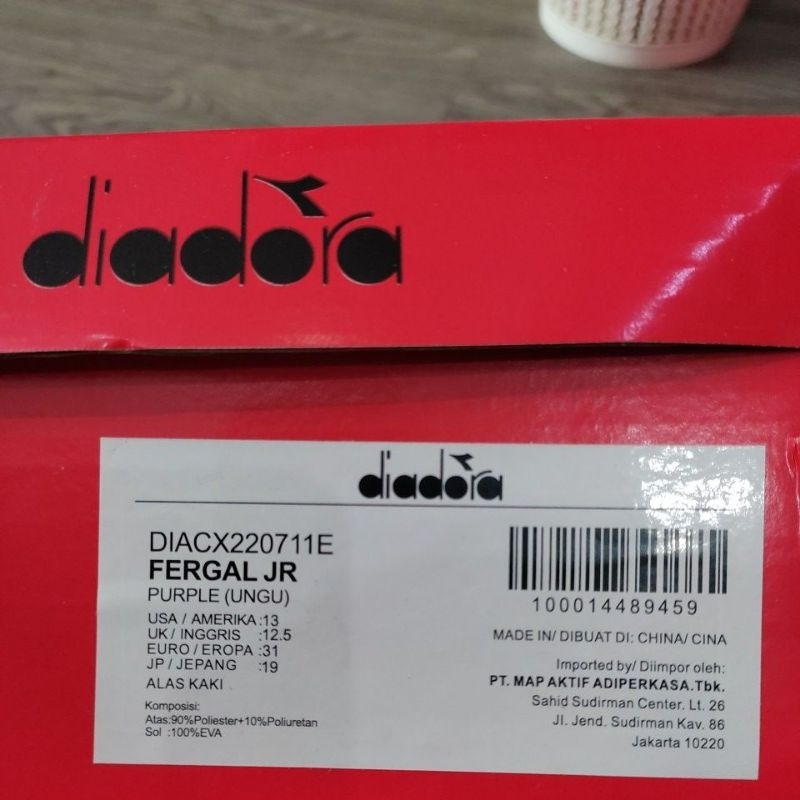 Sepatu Diadora Fergal JR