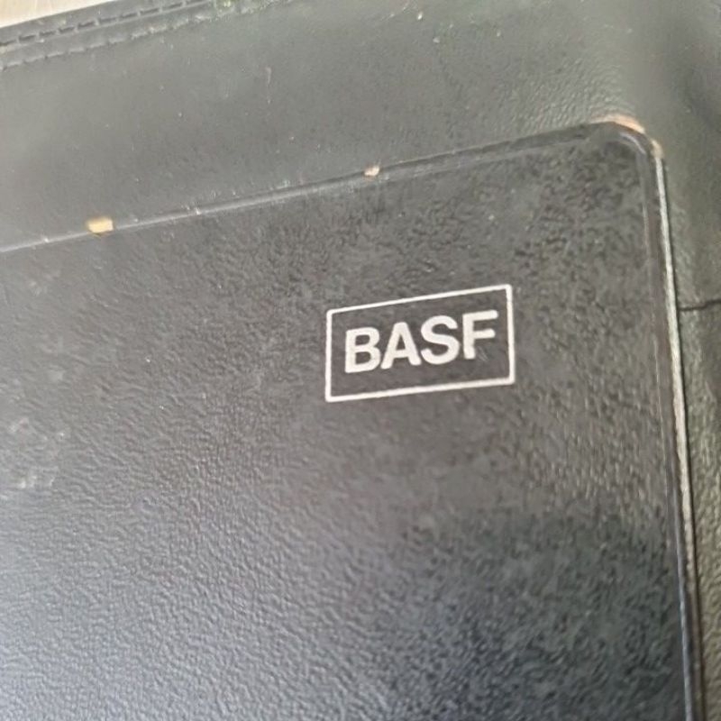 DOMPET KULIT BASF GERMANY PRELOVED ORI