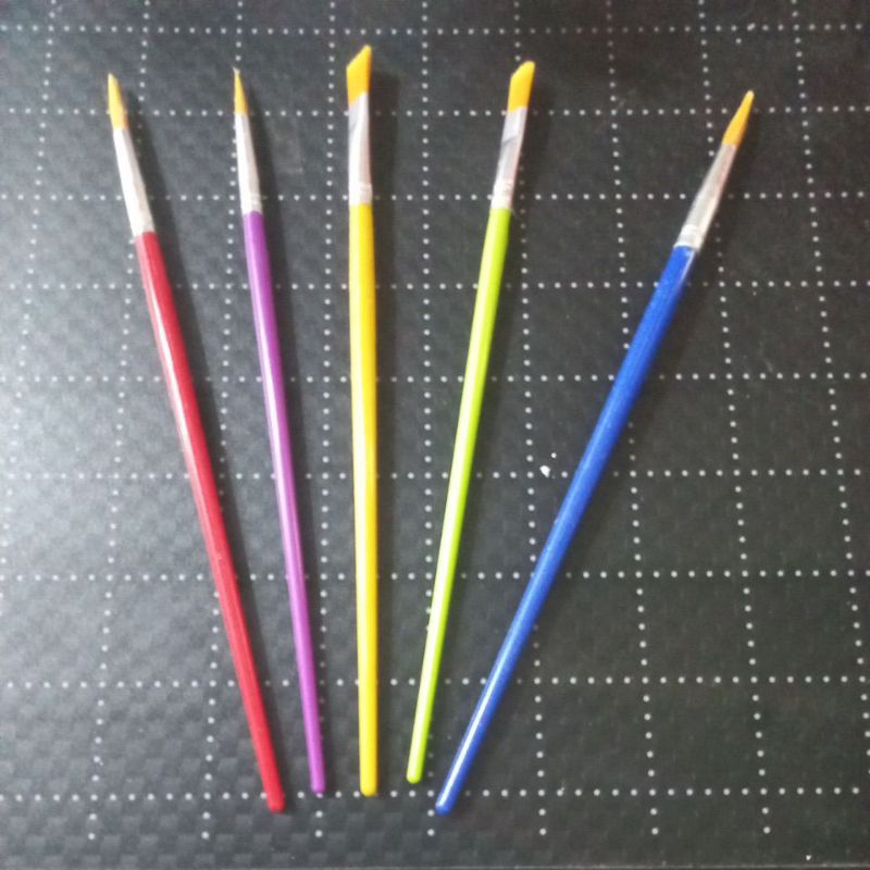 

KUAS LUKIS 5 PCS LANCIP DAN GEPENG