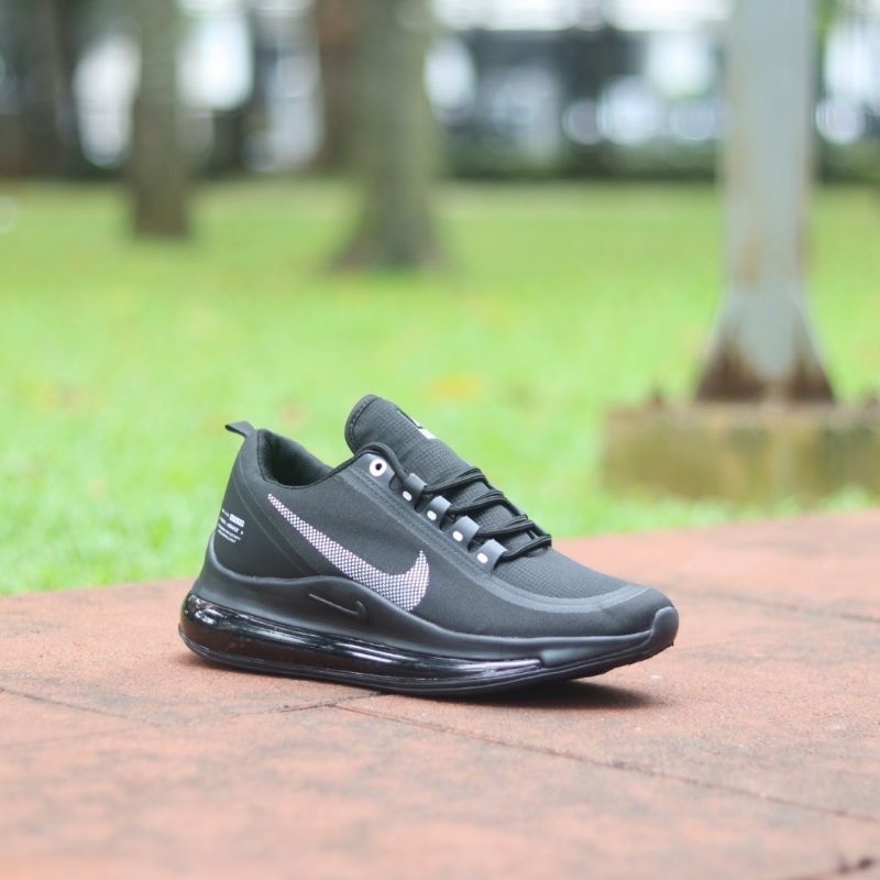 Sepatu Kets Airmax 720 shield Pria. Premium Import. Ukuran 39-44