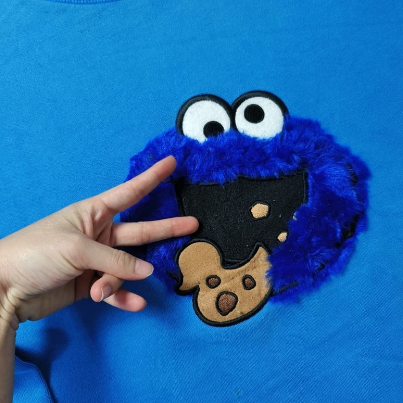 crewneck pancoat x sesame street elmo