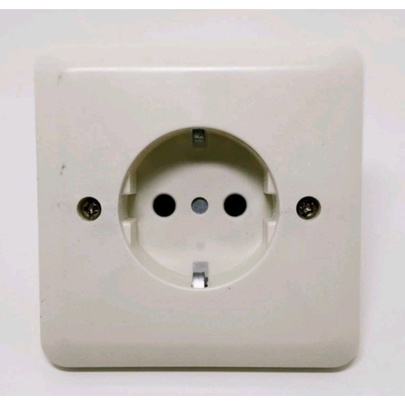 Stopkontak arde tanam inbow / ib stop kontak pioline meiko omi murah