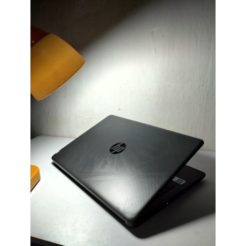 HP 240 g8 ram 8gb SSD 256gb