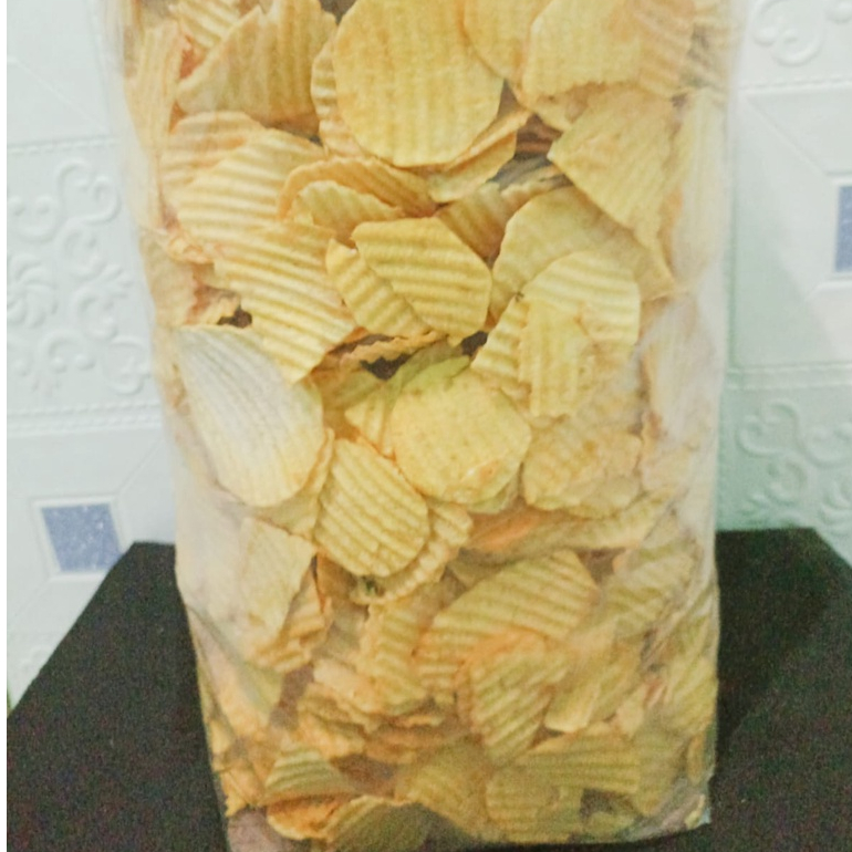 

Makanan Ringan Camilan Kue Kering Cemilan Keripik Talas Gurih 1000 Gram